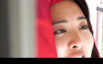 このハロウィーンで、赤ずきんと大悪狼のスチームな出会いを目撃しよう！