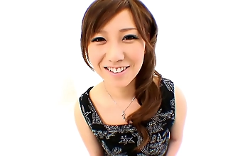 JAVの淫靡な世界へようこそ～魅惑の日本人主婦に出会う！