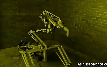 アジアの魅惑の女、夏美詩織がファッキングマシーンで絶叫とクンニをする