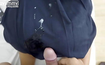 タイの10代の女子学生、同級生と乱れる！