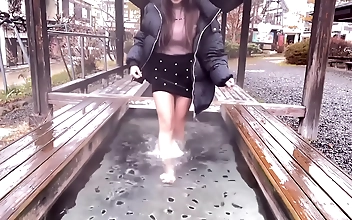 雪深い温泉宿で、贅沢な料理と温泉で食欲を満たす！
