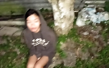 アジアン・ストリート・ガールの変身をご覧あれ。