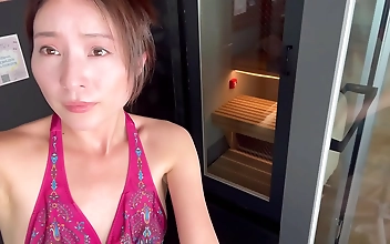 スチームサウナで甘美なボディを露わにする〜完全なリラクゼーションと若返りのためのセルフケアの儀式