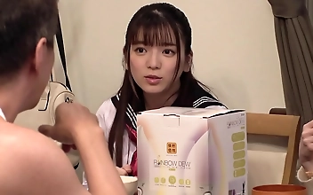 淫らな巨乳の魅惑的な日本人女性～不気味な彼女との淫らなタブーのタンゴ