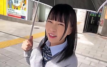 忘れられないエロテクニックを持つ魅惑のJAVスター、萌香を紹介しよう！