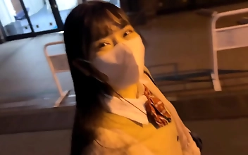巨乳でピンク乳首の18歳JAV痴女さくらを紹介する！帰国クラブの独占映像